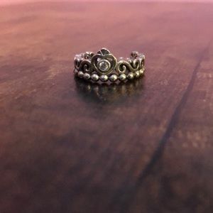 Crown ring
